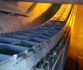 熟料(liao)槽式輸(shu)送機頭(tóu)部裝置(zhi)